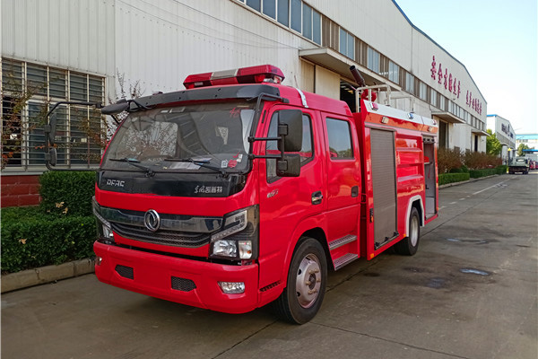 国六东风3吨泡沫消防车(图2)